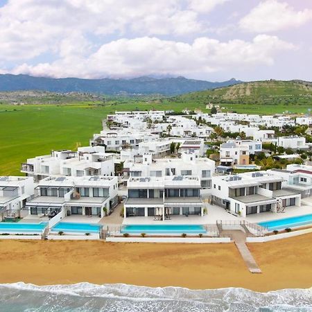 Caesar Beach Villas And Apartments Gastria Esterno foto