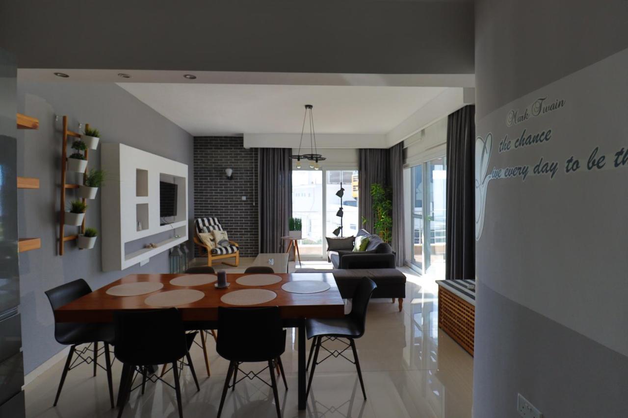 Caesar Beach Villas And Apartments Gastria Esterno foto