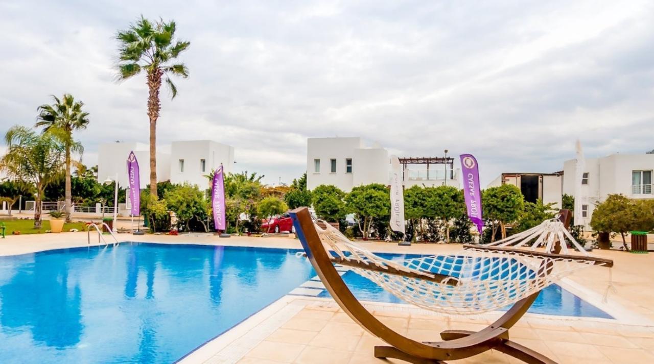 Caesar Beach Villas And Apartments Gastria Esterno foto