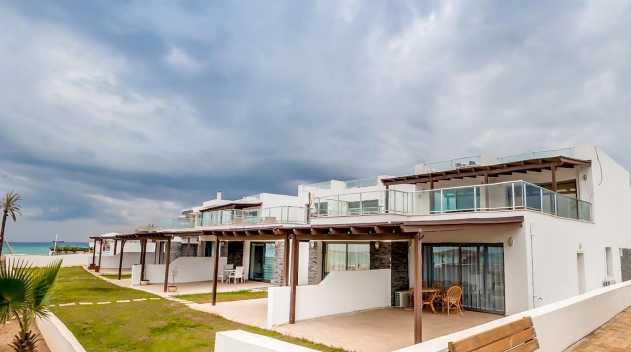 Caesar Beach Villas And Apartments Gastria Esterno foto